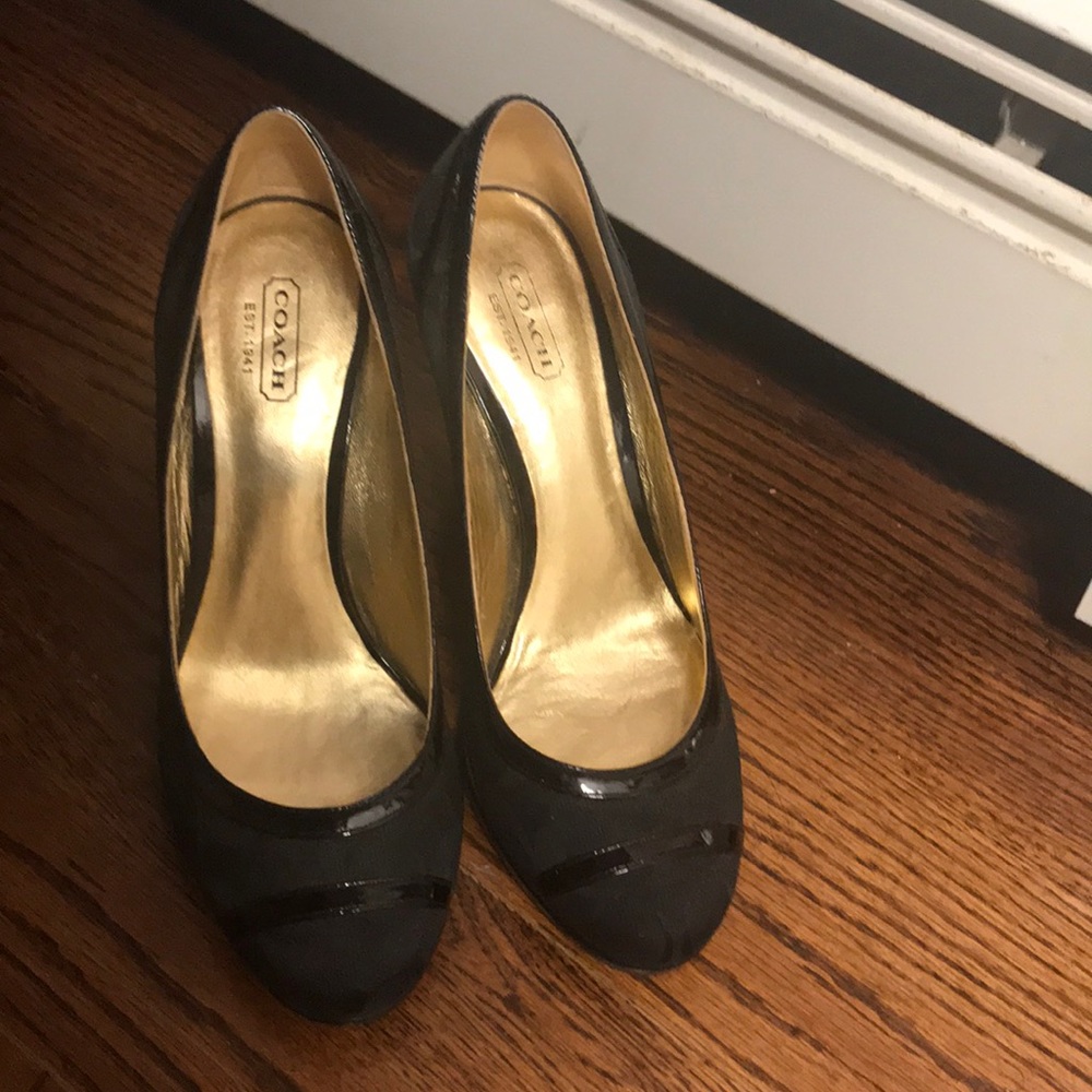 Black Wedges. Love them but I don’t use them.